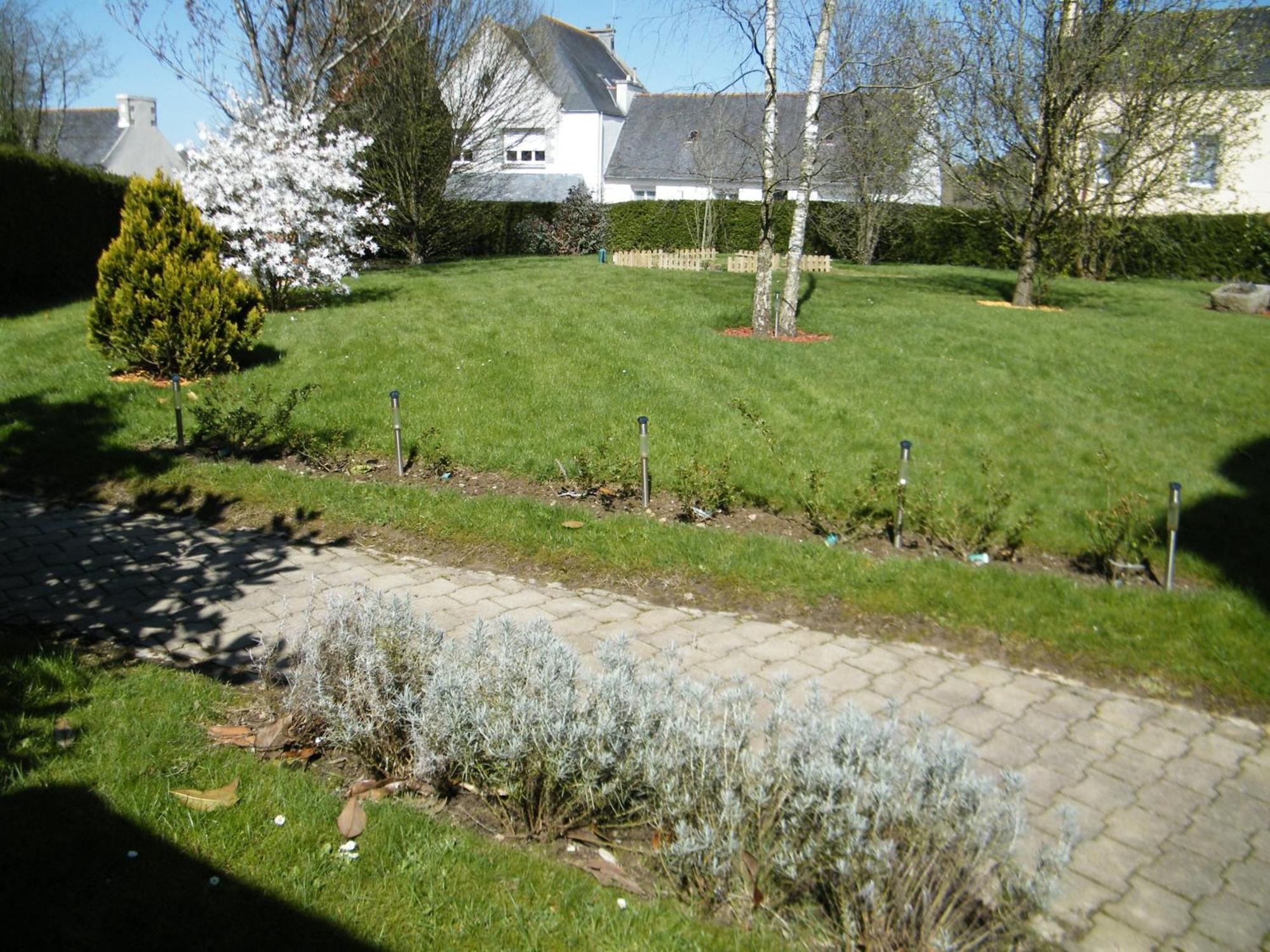 Thegonnec Hotel